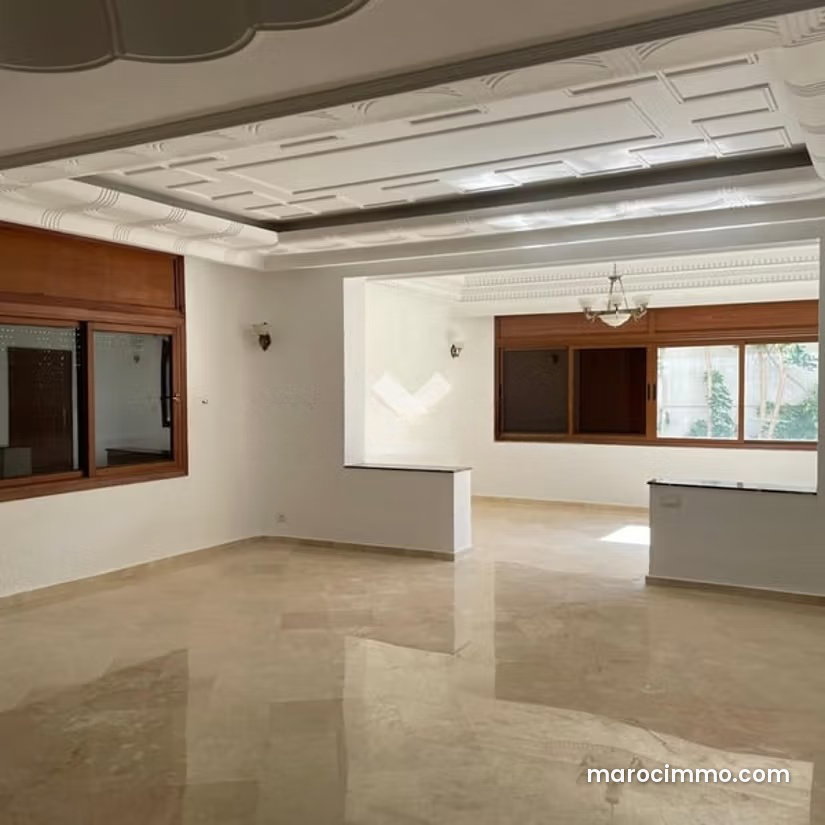 Newly built 619 sqm villa with 6 bedrooms for rent in Bourgogne, Casablanca — Casablanca