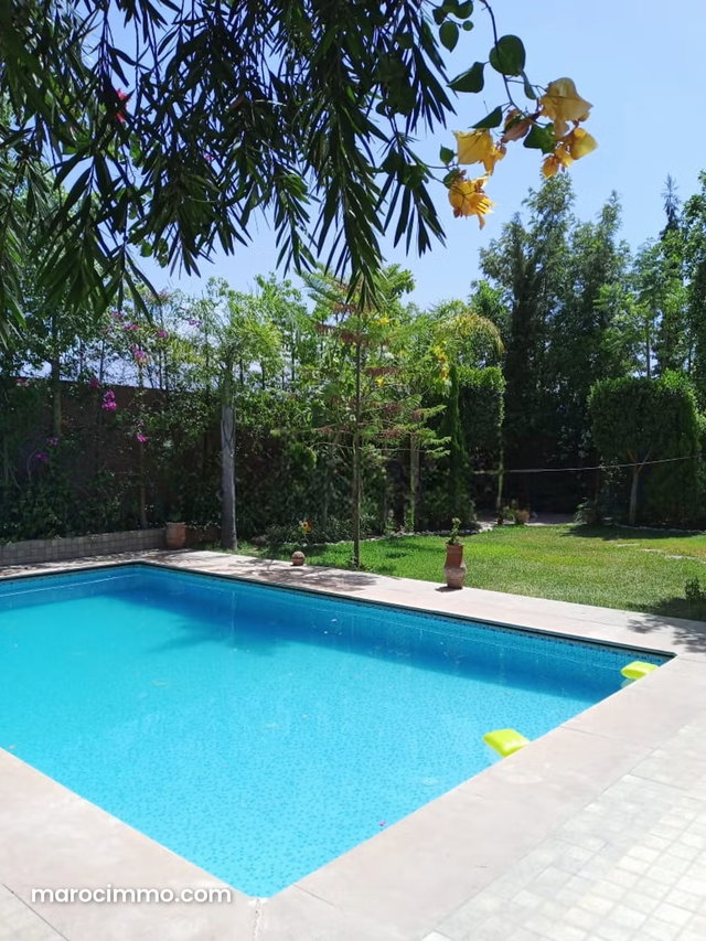 Villa sur un terrain de 570m² a 31km route ourika — 2