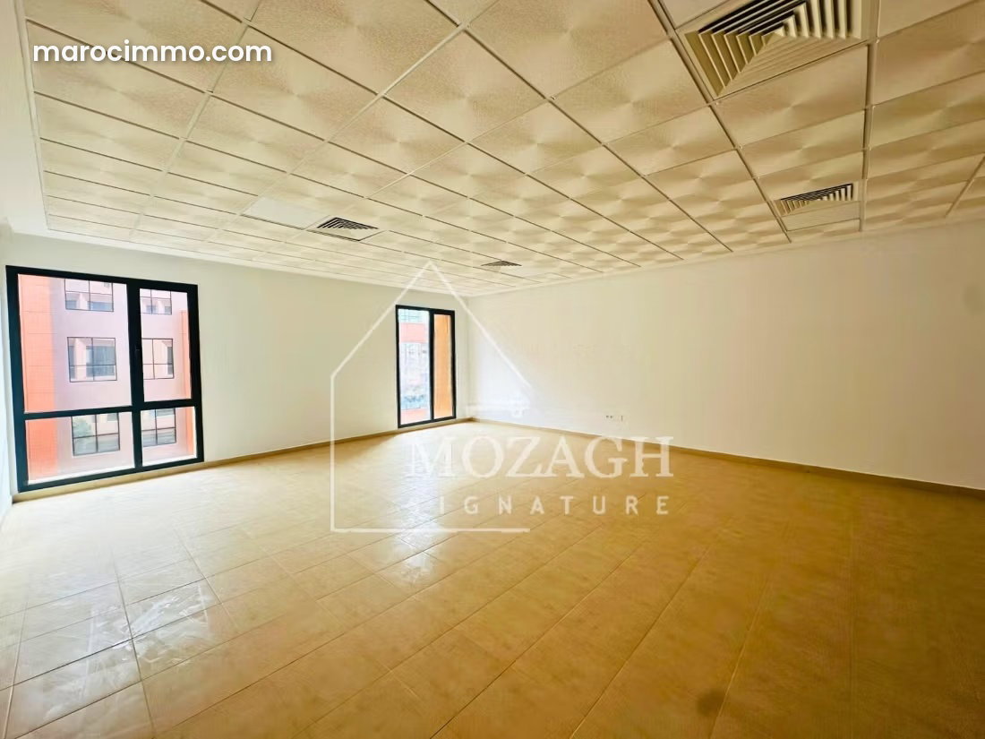 67 m² Office for Sale in Guéliz, Marrakech, in a Secure Building — Marrakesh