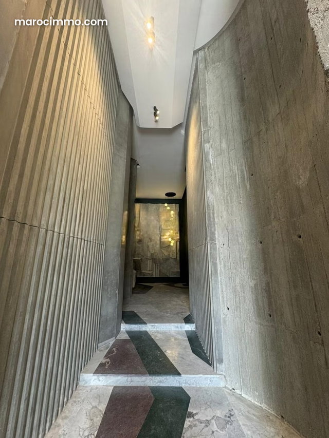 Shared Office Space in CIL Area — 5