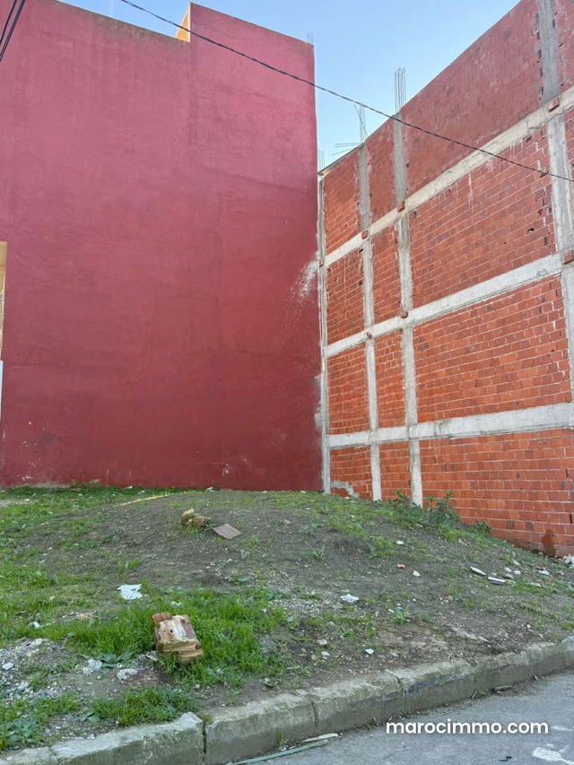 À VENDRE – Terrain à Moujahidine — Tanger