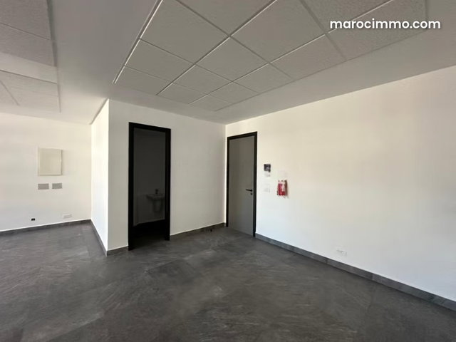 Commercial Office for Rent — 4