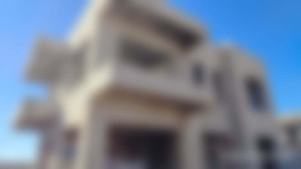 فيلا فاخرة بمسبح وإطلالة أطلسية على طريق فاس في مراكش