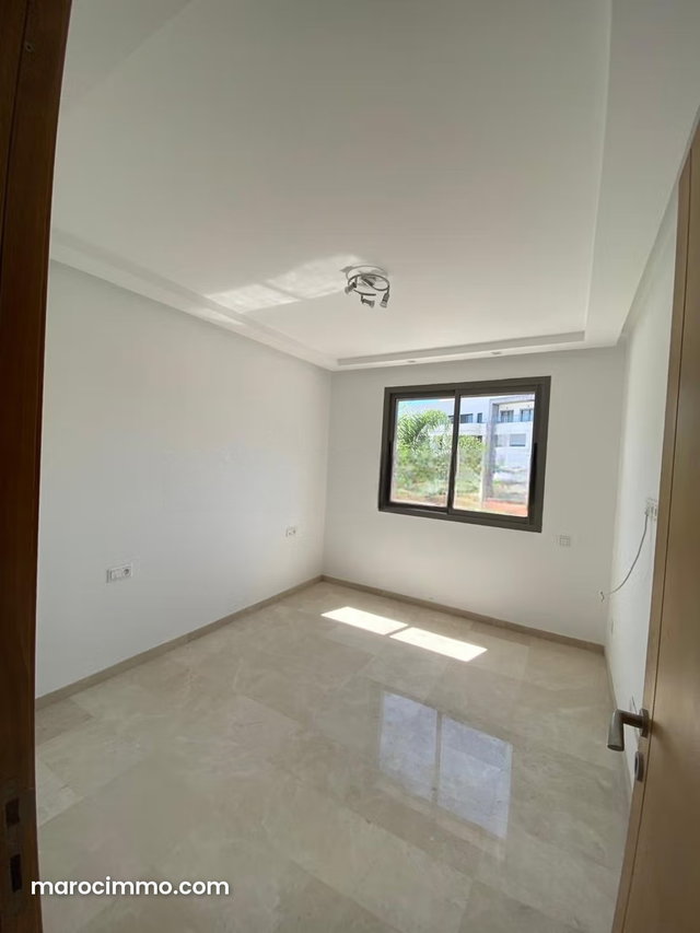 Appartement en location à Ferme Bretonne Hay Arraha. 3 chambres. Porte blindée et résidence sécurisée — 3