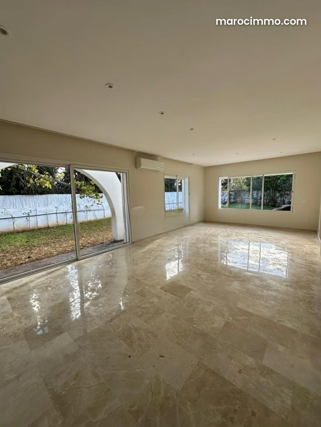 556 m² Villa with Garden and Terrace, Riyad, Rabat — Rabat