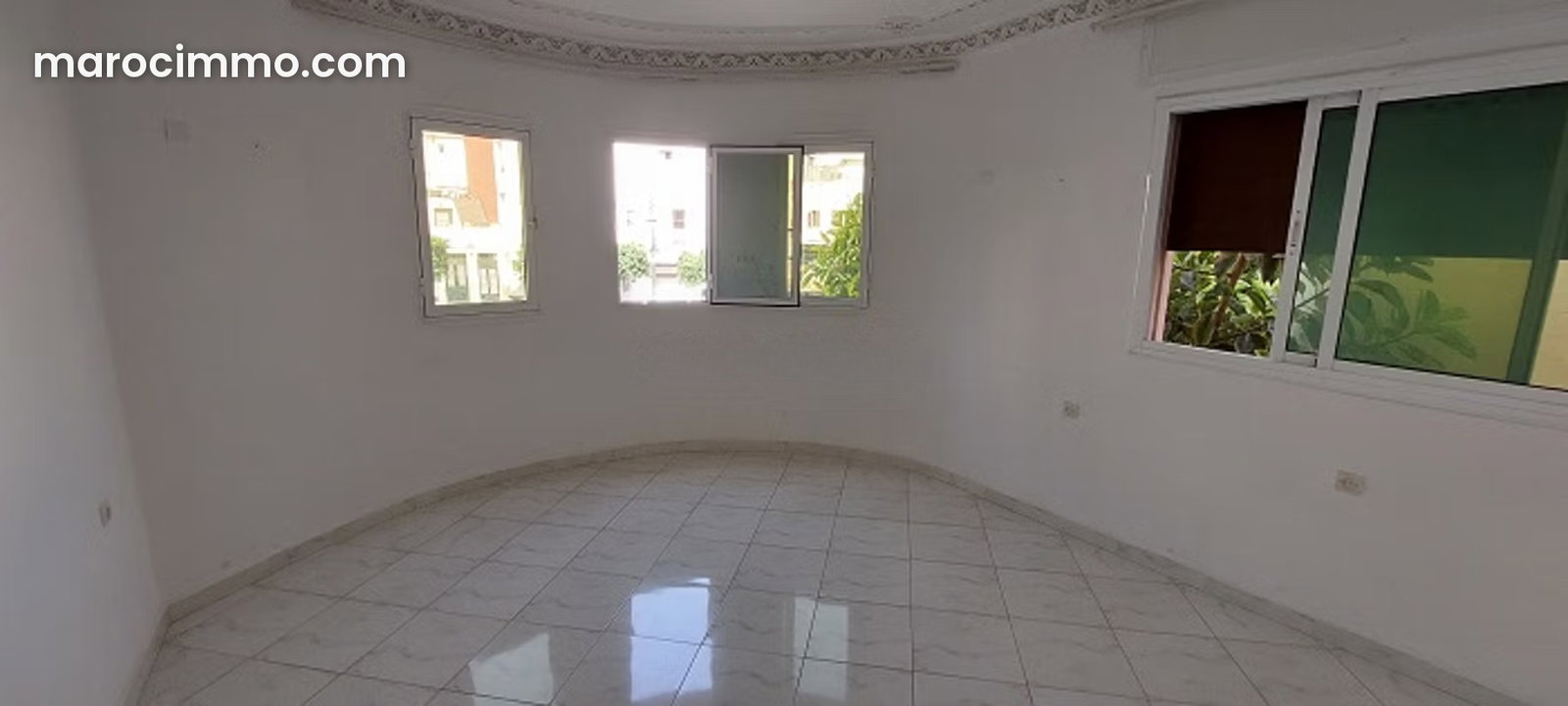 50 m² Office in the Heart of Tangier City Centre, Bright and Functional — Tangier