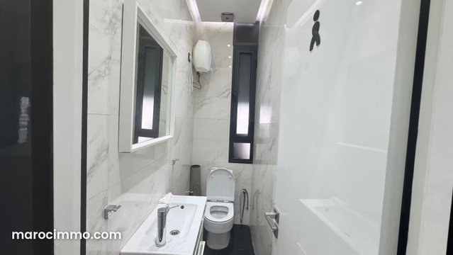 Offices for Rent in Mers Sultan Rue d’Agadir. Total Area 76 m². Double Glazed Windows — 2