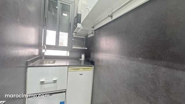 Offices for Rent in Mers Sultan Rue d’Agadir. Total Area 76 m². Double Glazed Windows — 5