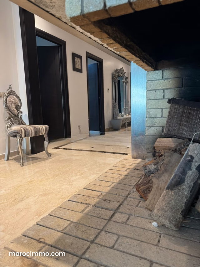 À louer Appartement F4 meublé de 240 m² à Hay Riad — 4