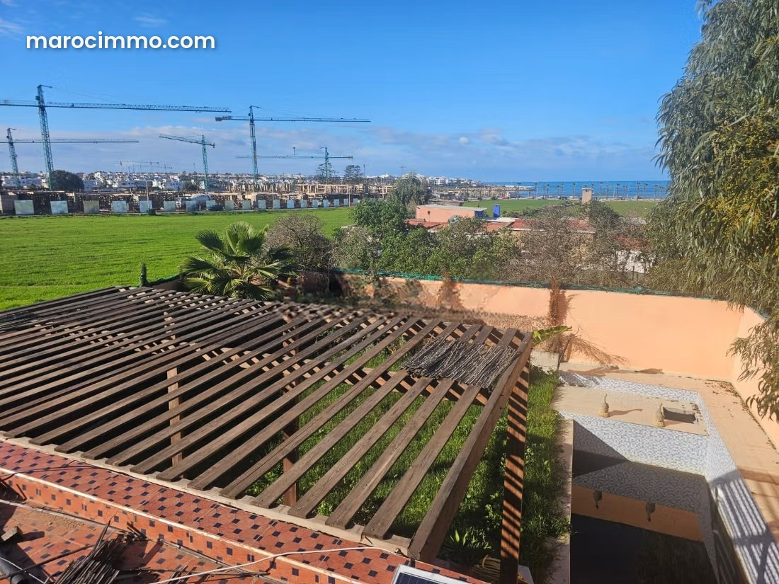 Villa with swimming pool and sea views for rent in Dar Bouazza — Dar Bouazza