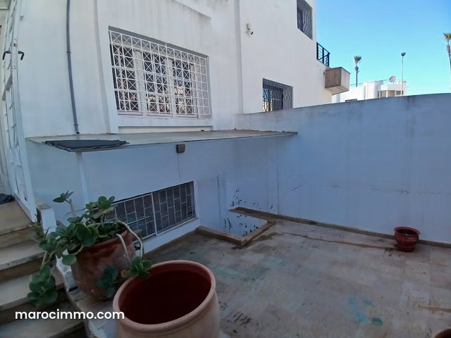 Une magnifique villa bien placée et orientée — 3
