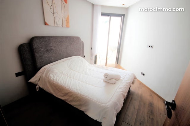 Anfa loue luxueux studio traversant balcon — 4