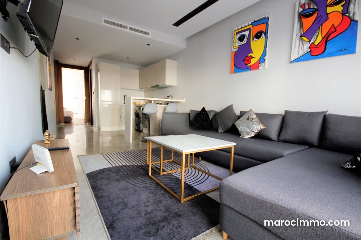 Anfa loue luxueux studio traversant balcon