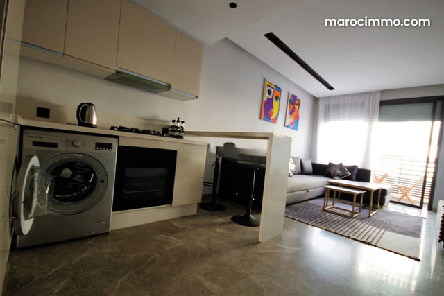 Anfa loue luxueux studio traversant balcon — 2