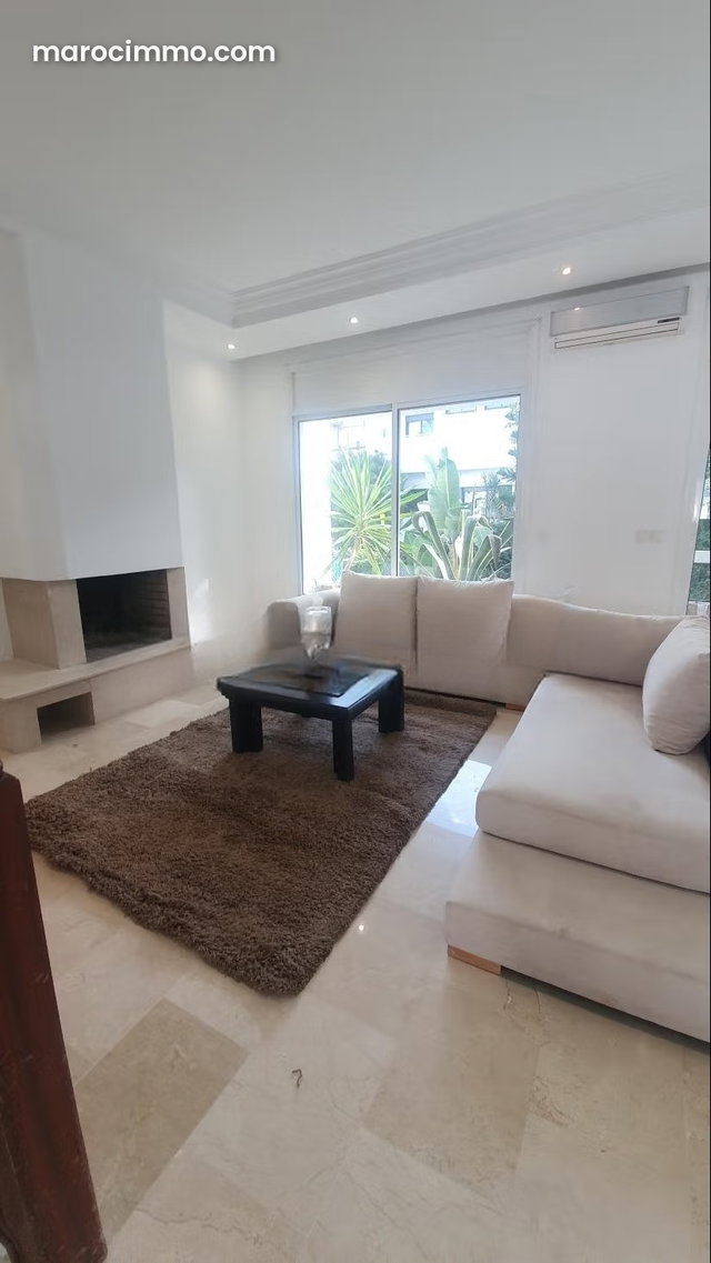 Villa à louer à Cil — 3