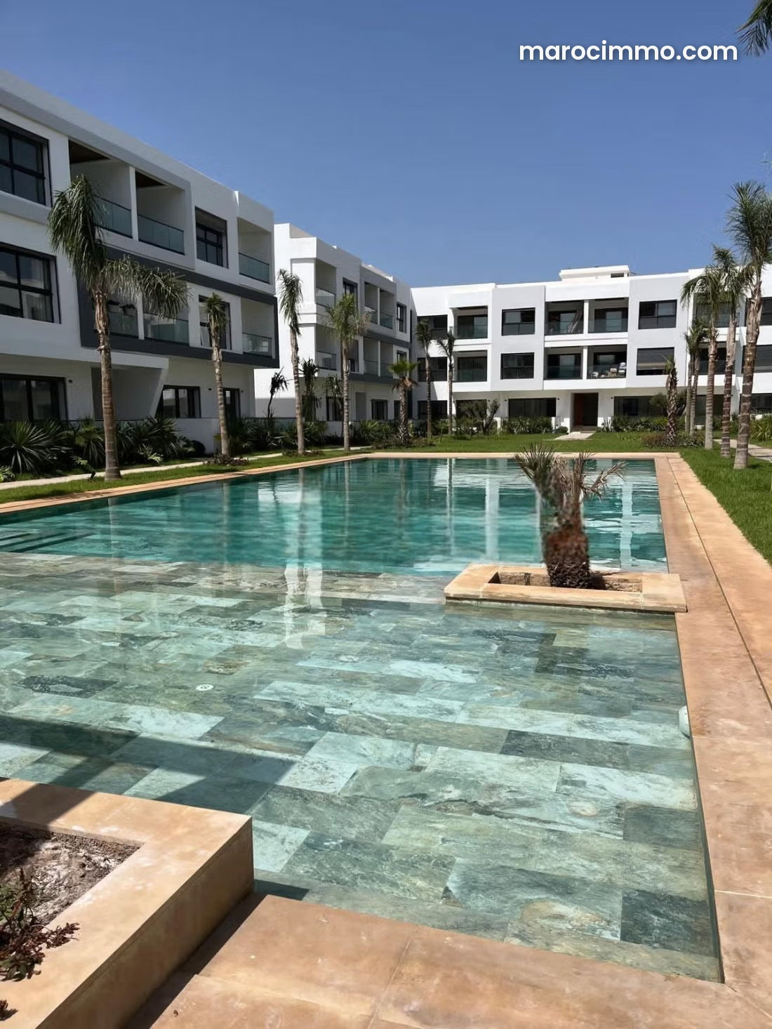 150 sqm Apartment, 3 Bedrooms with Swimming Pool, Souissi, Rabat — Rabat