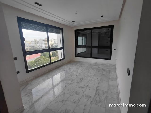 Appartement vide a louer Bourgogne centre — Casablanca