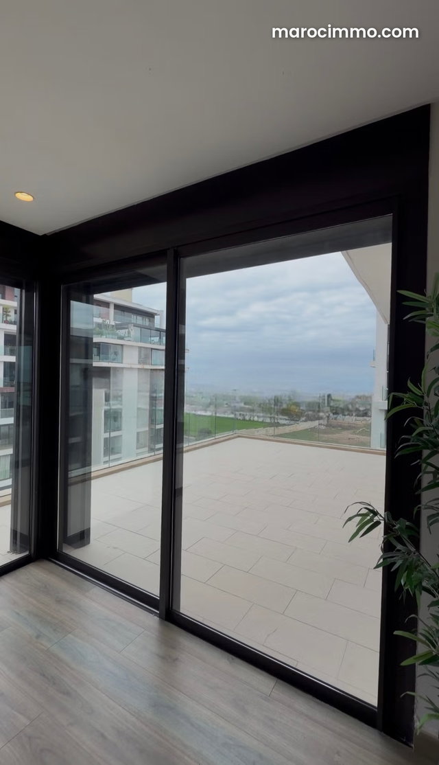 Appartement à vendre à Ain Diab. 2 jolies chambres. Bien décoré — 2