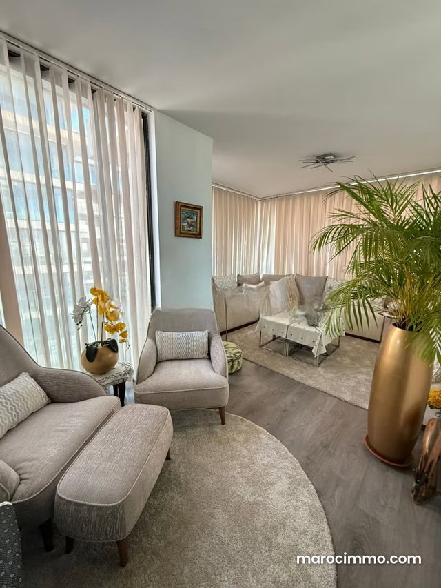 Bel appartement vide à louer à Ain Diab — 2