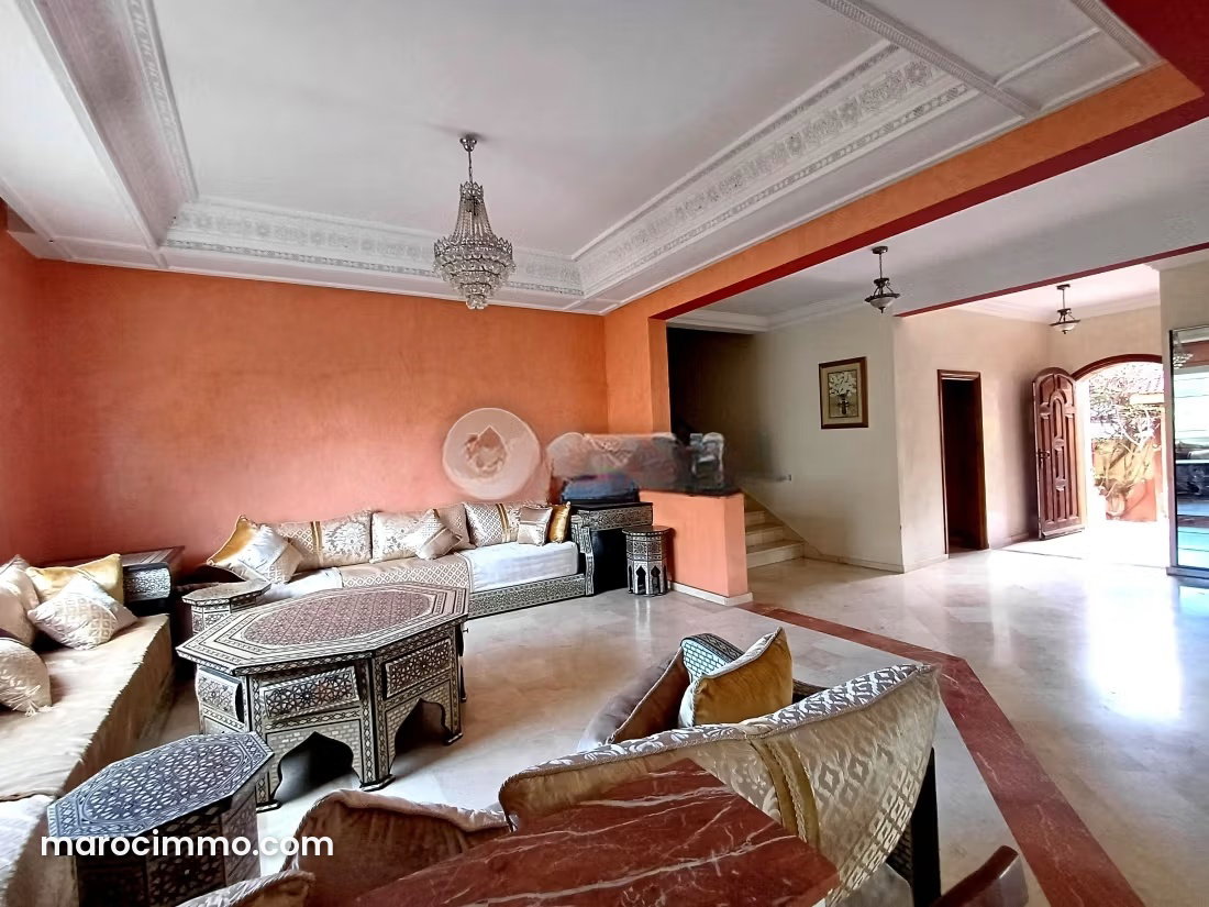 Villa 398 m² à rénover, Nassim, Casablanca, 9 chambres — Casablanca