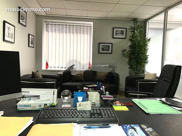 Bureau à louer 127 m² Derb Omar Casablanca — 2