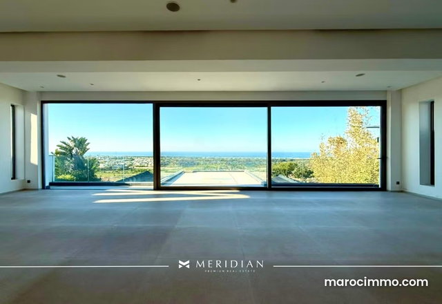 Rare villa moderne / 4niveaux. Vue sur mer — 2