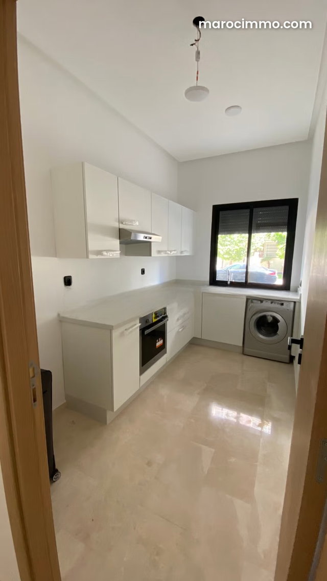 Apparemment neuf à vendre — 5