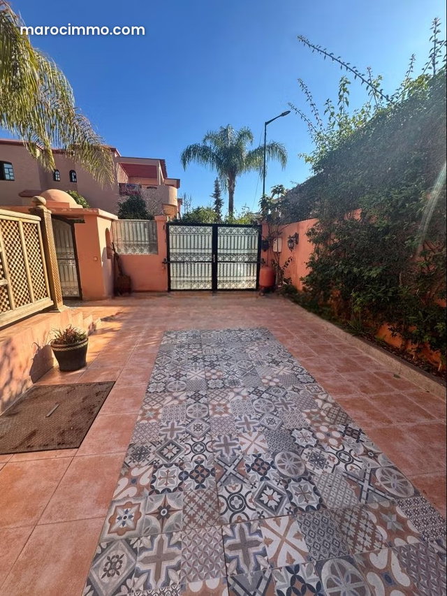 Moroccan villa for sale in Marrakech - Targa style, carved cedar ceilings, pool — 5