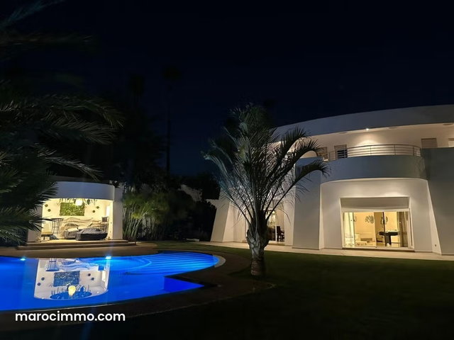 Luxury Villa for Rent in Souissi. 5 Comfortable Rooms. Air Conditioned and Fireplace — 2