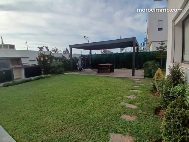 Location villa de haut standing à El Menzeh. 7 chambres. Tout confort avec cheminée et climatisation. — 3