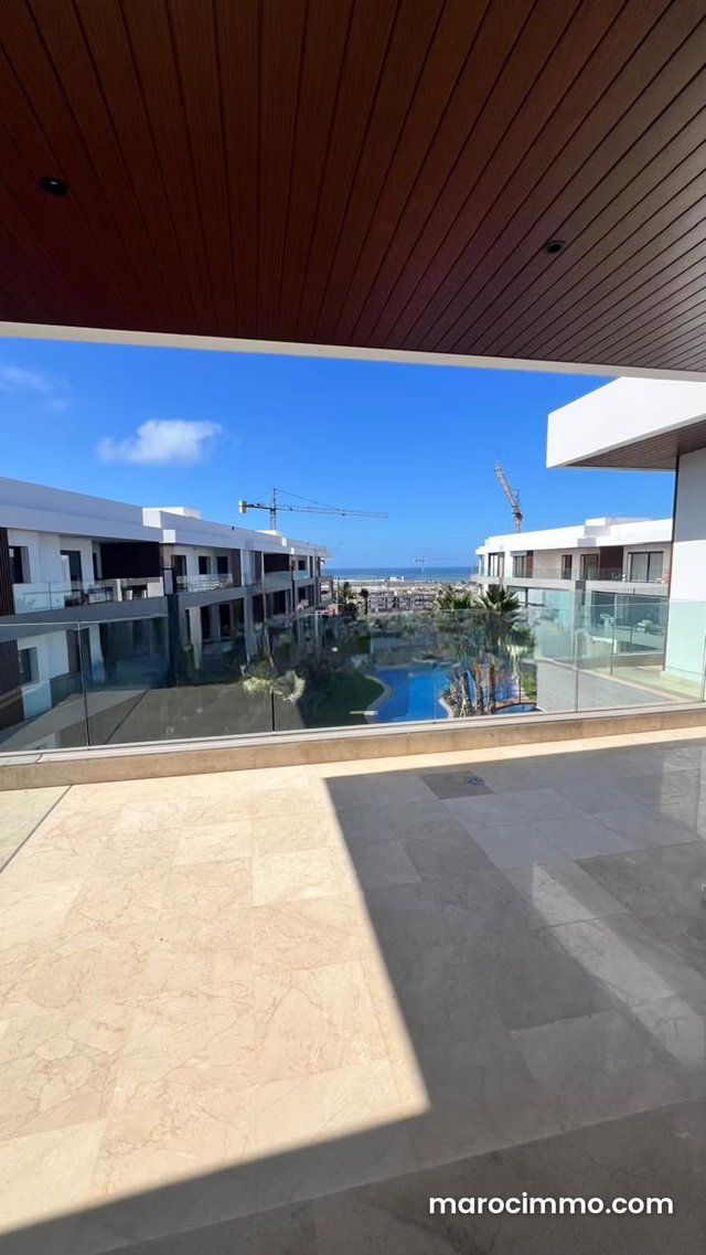 Rent this apartment in Dar Bouazza. 230 m². Furnished — 2