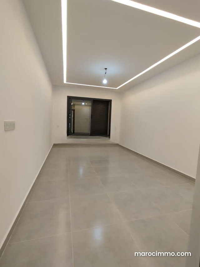 Appartement en vente à Martil. 2 belles chambres. Terrasse et ascenseur — 2