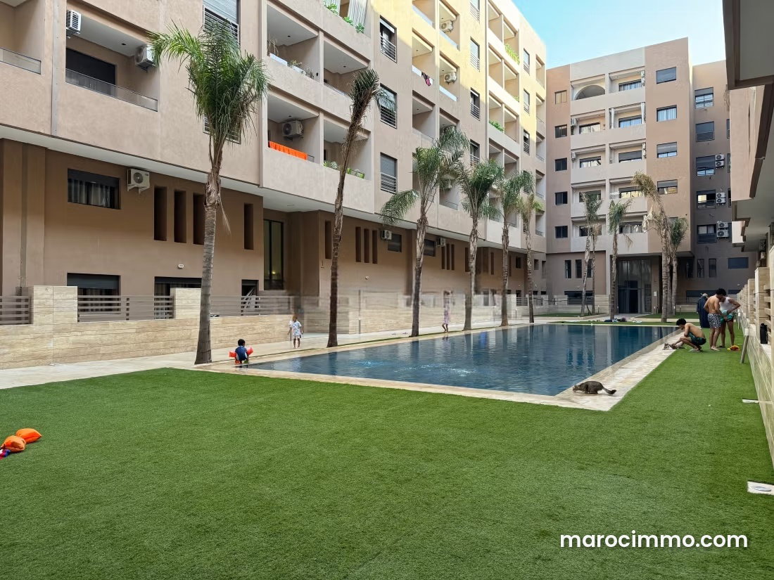 Furnished Apartment with Terrace and Pool in Hivernage, Marrakech — Marrakesh