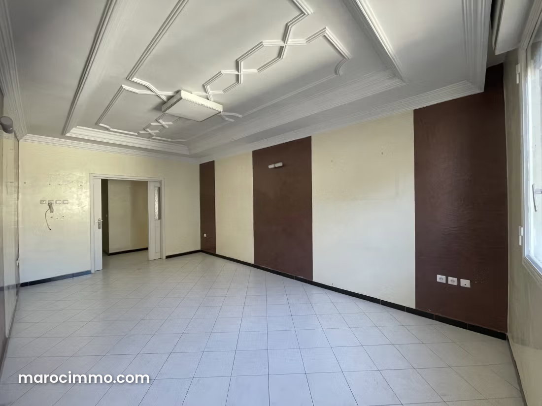 99 m² Apartment with Terrace in Tangier's Administrative District — Tangier