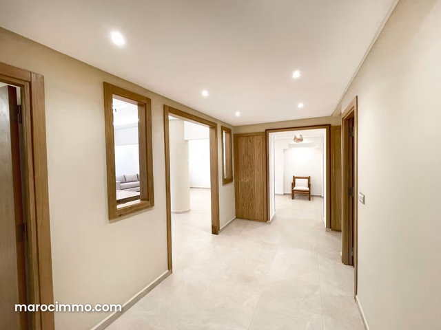 Appartement à Louer 2 Ch Haut Agdal 192m2 — 2