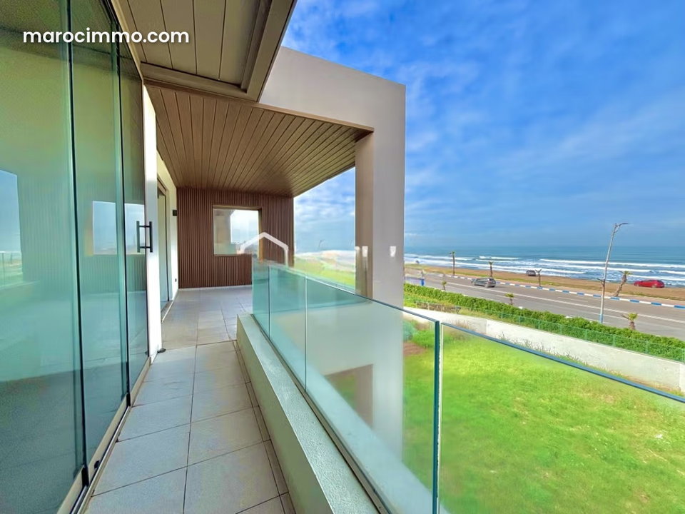 Villa de 255 m² à Dar Bouazza