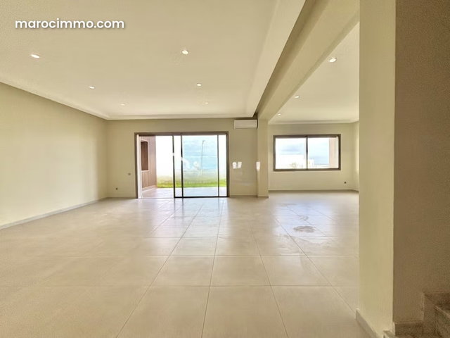 Villa de 255 m² à Dar Bouazza — 3