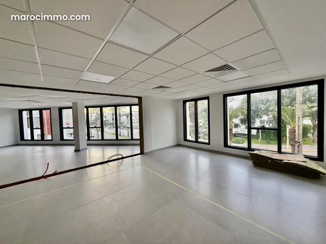 Plateau de Bureau 144 m² Boulevard Ghandi — 2