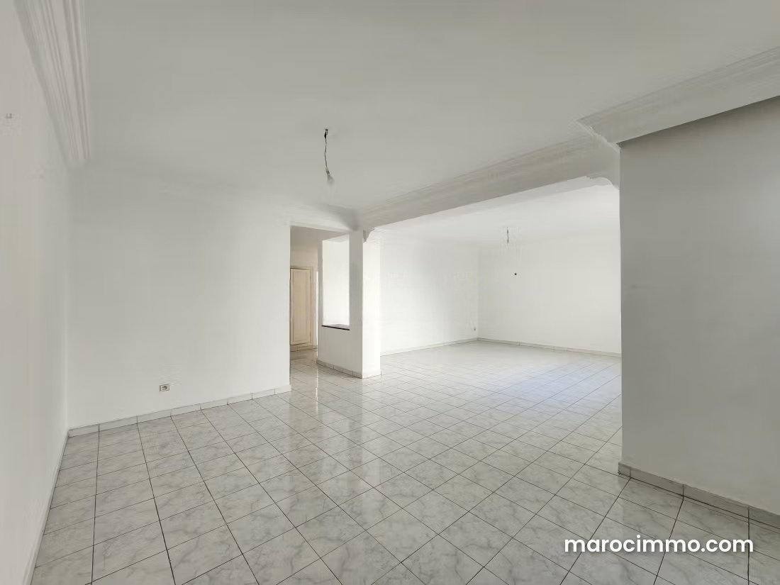 Appartement 144 m², 2 chambres avec jardin, Maârif Extension — Casablanca