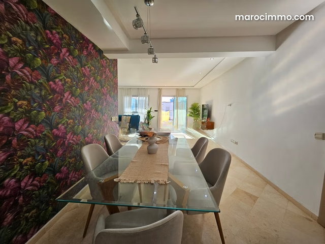 Bel appartement en location à El Mansouria. Surface de 90 m². Concierge et climatisation — 4