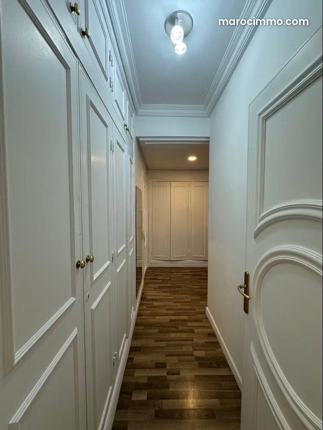 Vente d'un bel appartement à Racine. Surface totale 162 m² — 5