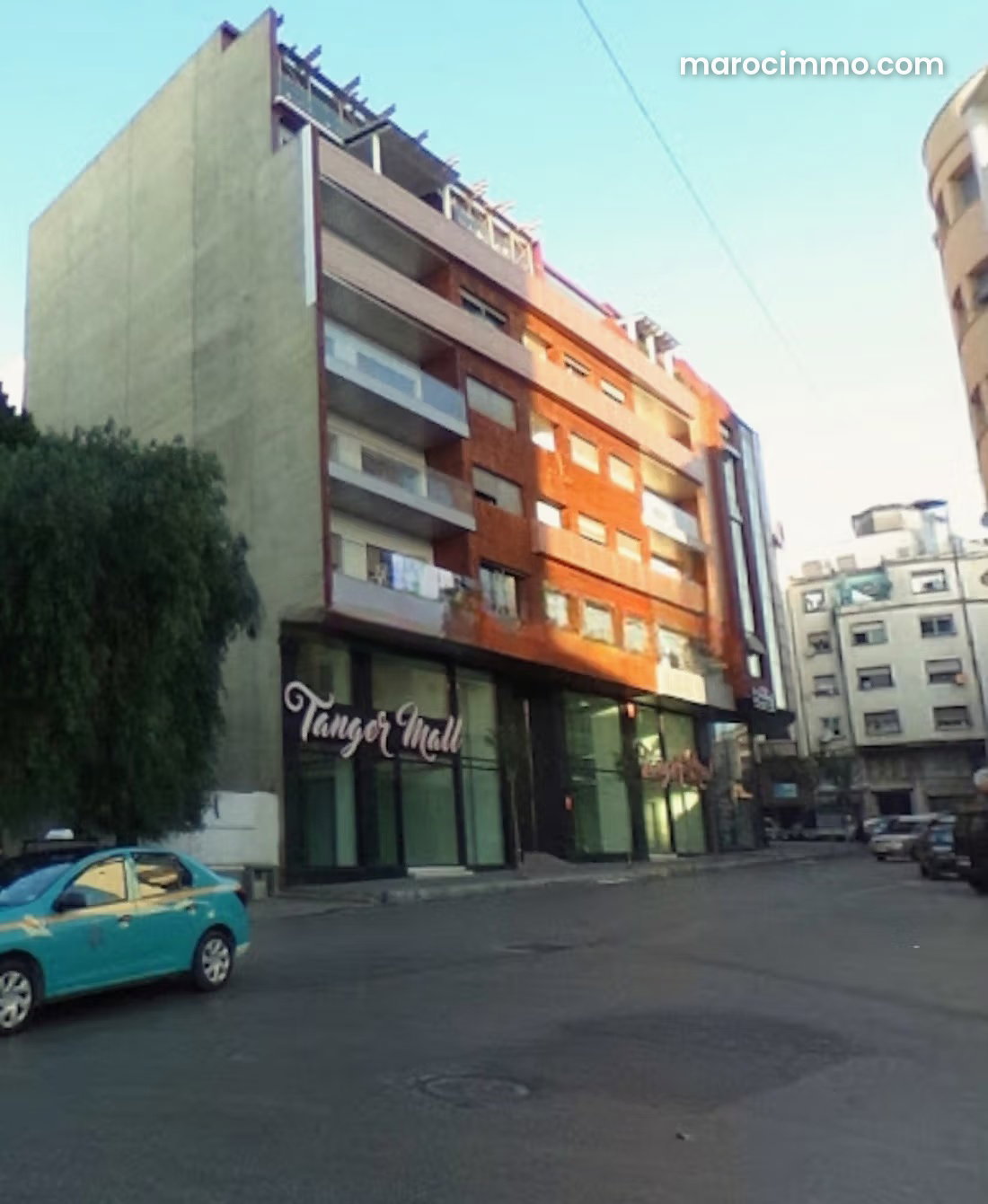 شقة فاخرة مع شرفة ومرآب بحي المصلى بطنجة — طنجة