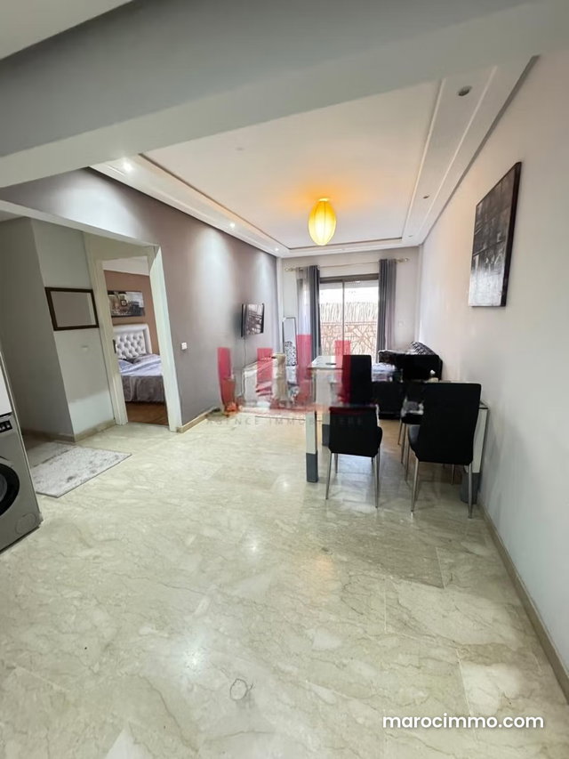Appatement meublé – entièrement rénové – 2 balcons — 3