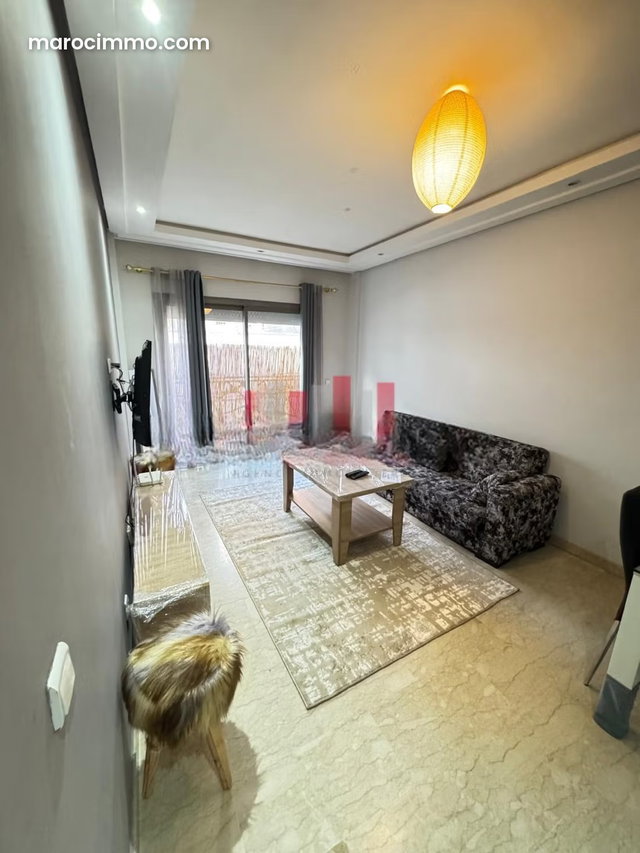Appatement meublé – entièrement rénové – 2 balcons — 2