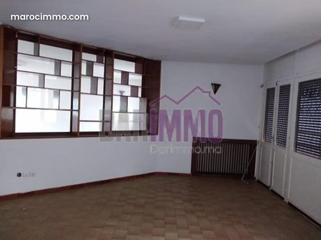 Villa usage de bureau — 2