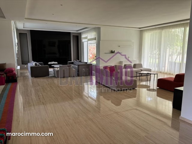Villa en location vide à ONEP SOUISSI — 5