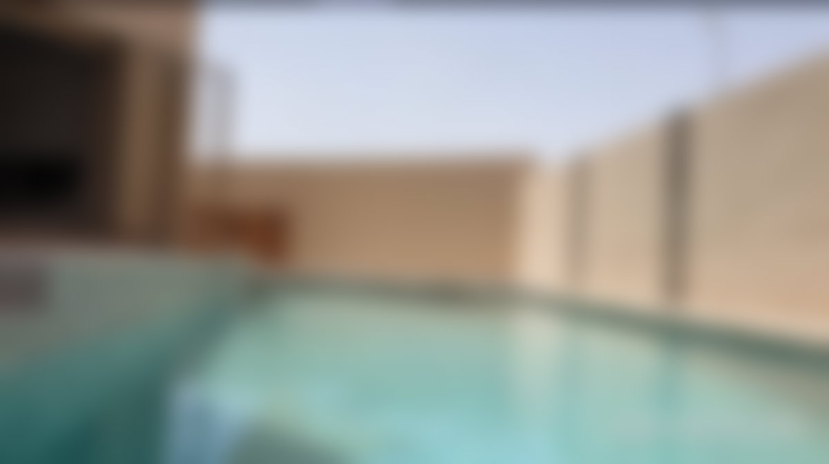 فيلا معاصرة بمسبح للبيع في قلب برشيد