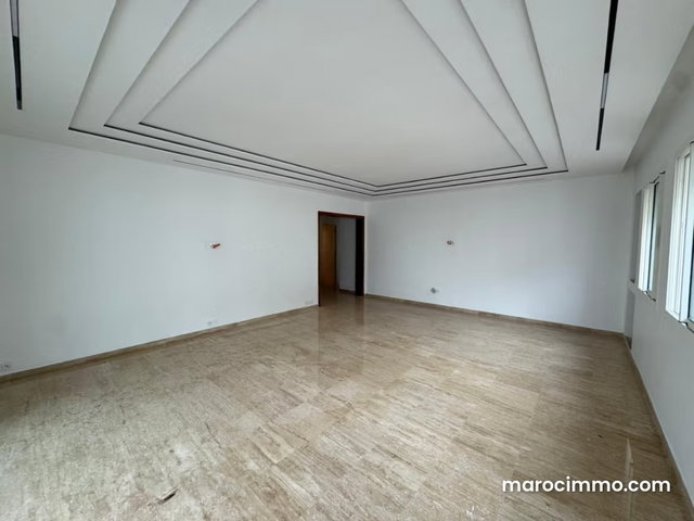Appartement Rénové avec Terrasse – Gauthier — 2