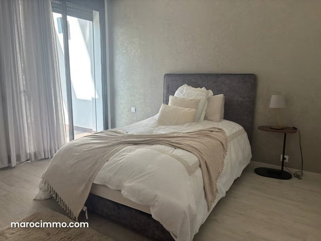 Appartement bien meublé à LOUER à Souissi — 4