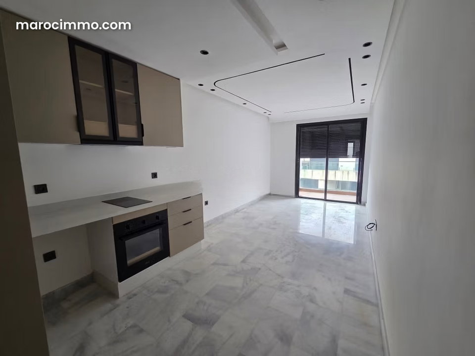 New Studio for Rent in Princesses Quarter